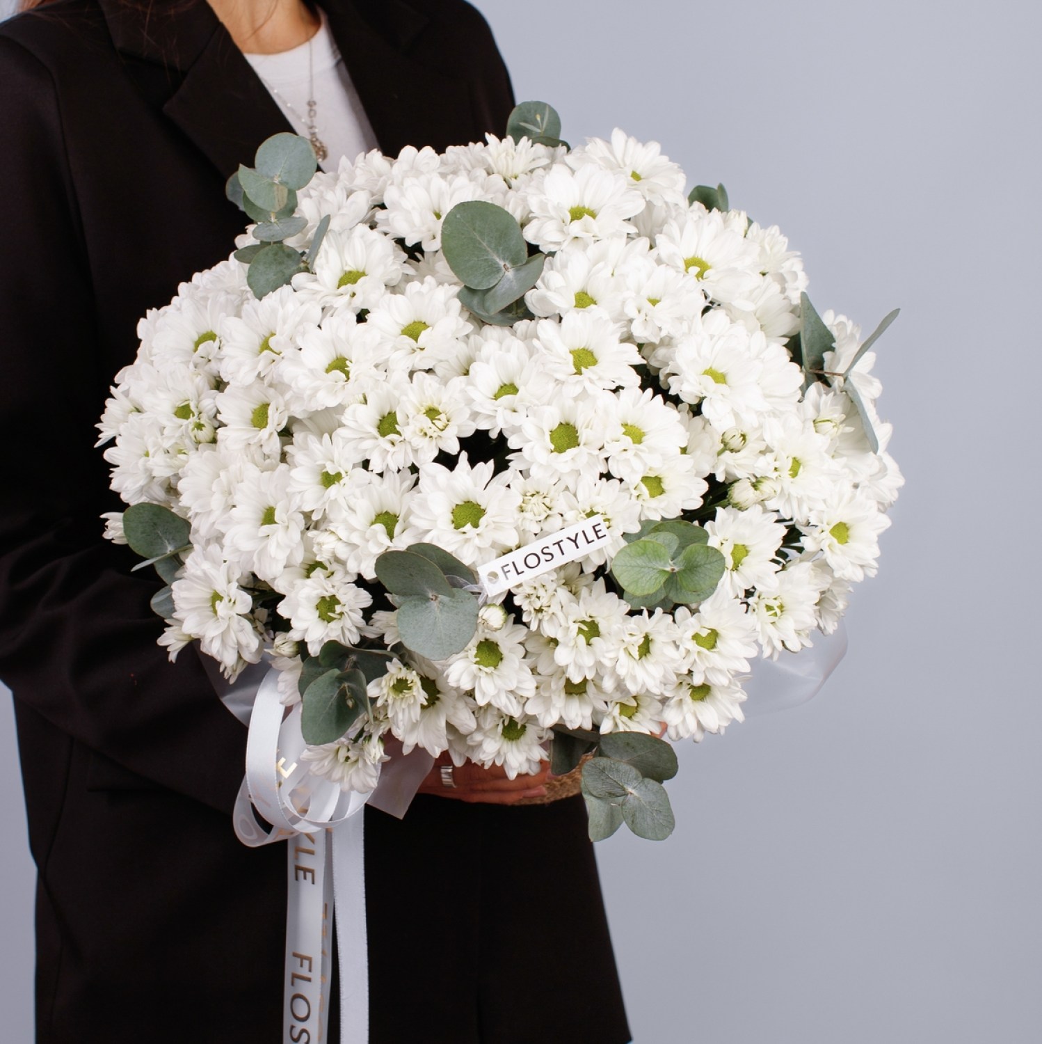 korzina s hrizantemoj 4